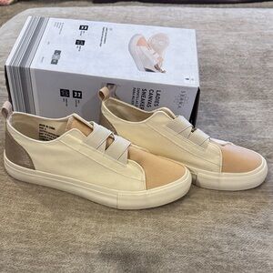 Serra Women's Sneakers - Cream and Tan